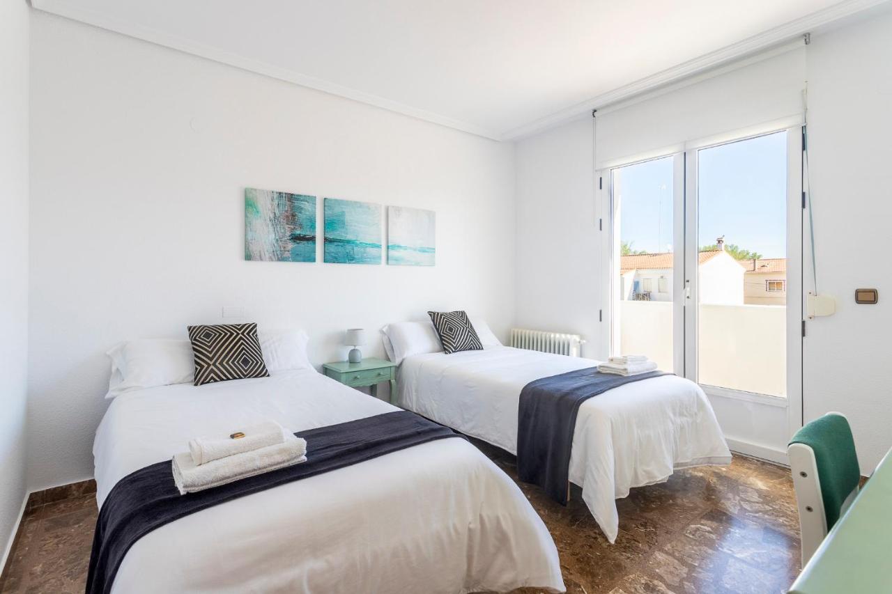 Casa Las Rosas Iniesta Esterno foto